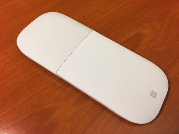 Surface Arc Mouse (フラット状態)