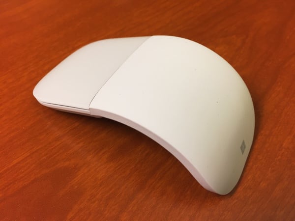 Surface Arc Mouse (使用時)